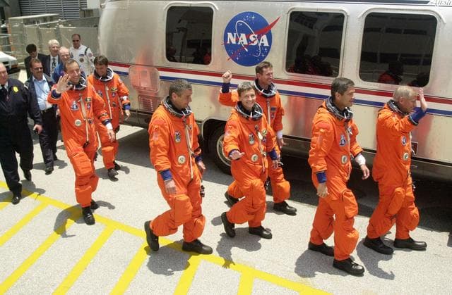 NASA image: KSC-02pd0888