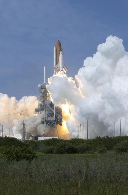 NASA image: KSC-02pd0901