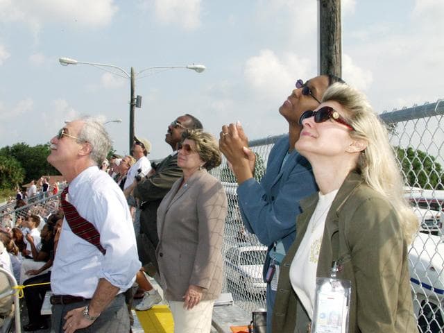 NASA image: KSC-02pd0905