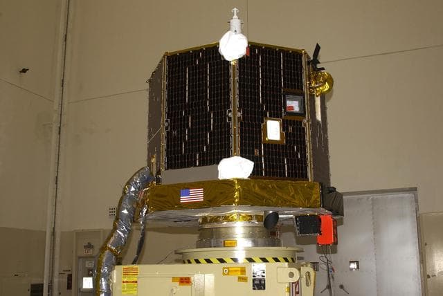 NASA image: KSC-02pd0949