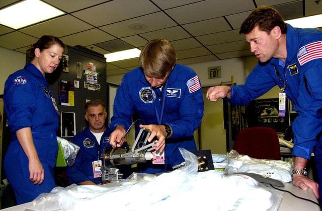 NASA image: KSC-02pd0981