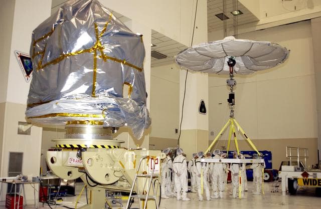 NASA image: KSC-02pd1002