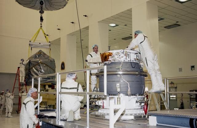 NASA image: KSC-02pd1004