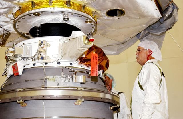 NASA image: KSC-02pd1009