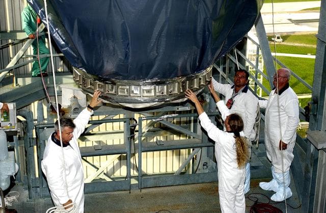 NASA image: KSC-02pd1037