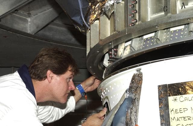 NASA image: KSC-02pd1042