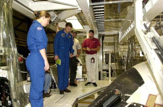 NASA image: KSC-02pd1061