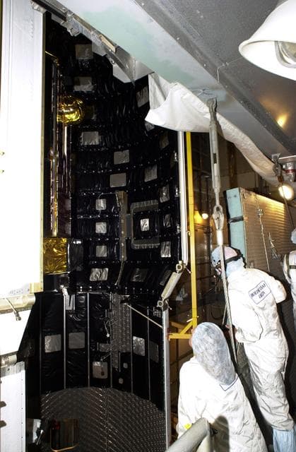 NASA image: KSC-02pd1081