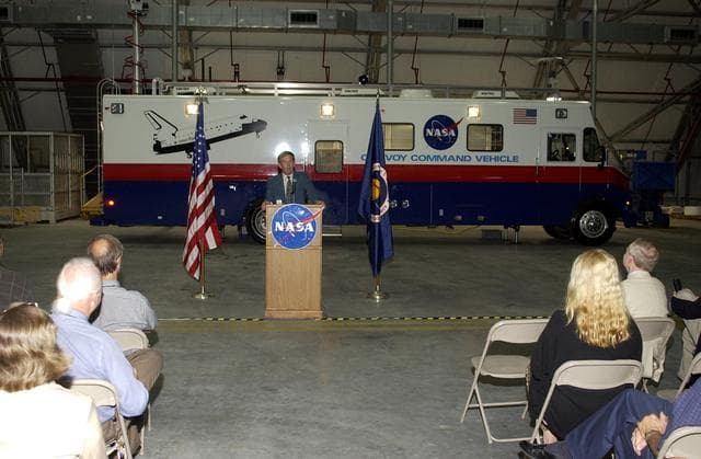 NASA image: KSC-02pd1085