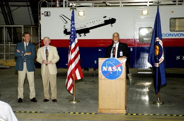 NASA image: KSC-02pd1088