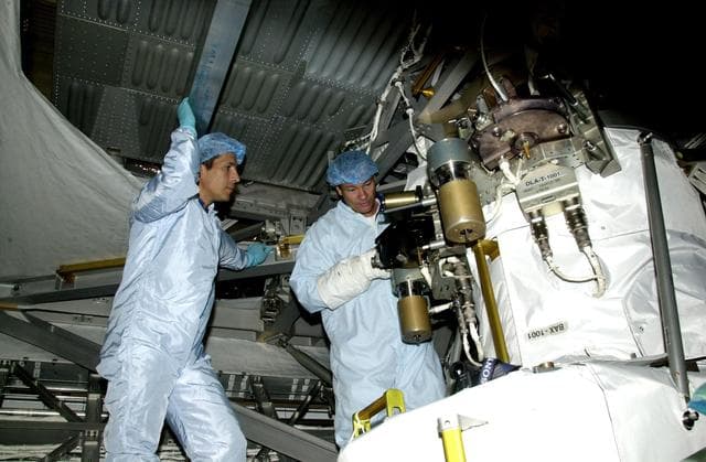 NASA image: KSC-02pd1144