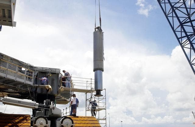 NASA image: KSC-02pd1180
