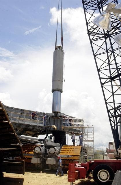NASA image: KSC-02pd1181