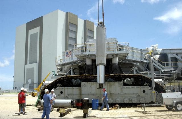 NASA image: KSC-02pd1182