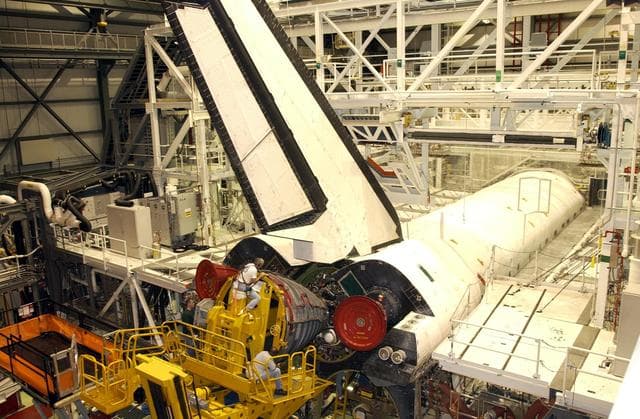 NASA image: KSC-02pd1193