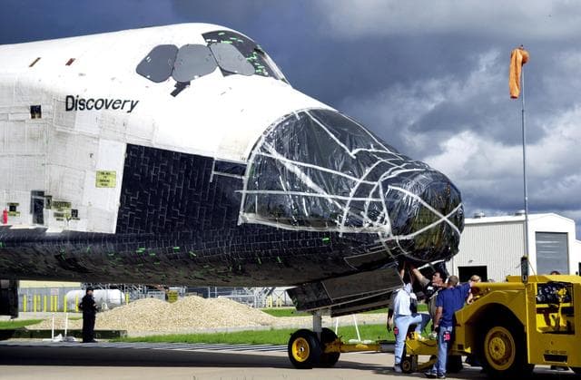 NASA image: KSC-02pd1201