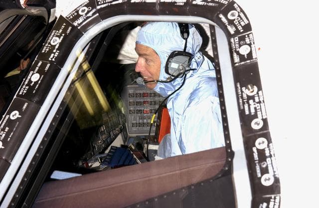 NASA image: KSC-02pd1325