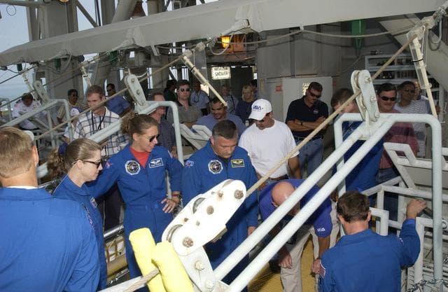 NASA image: KSC-02pd1338