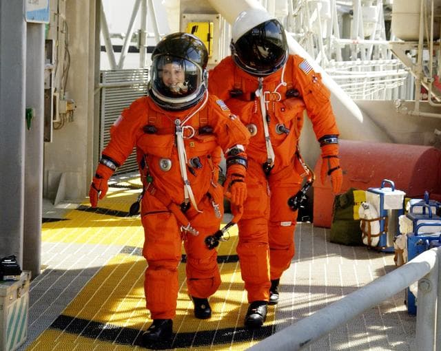 NASA image: KSC-02pd1354