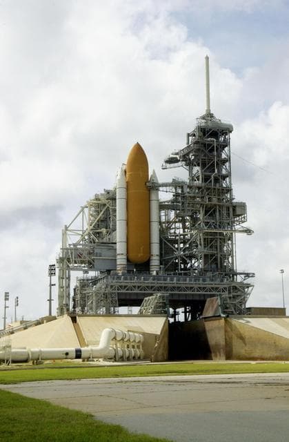 NASA image: KSC-02pd1372