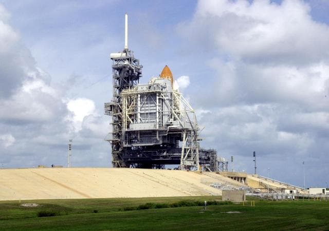 NASA image: KSC-02pd1373