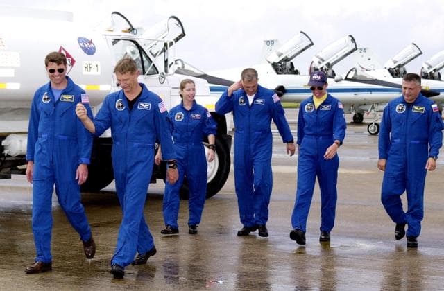 NASA image: KSC-02pd1381
