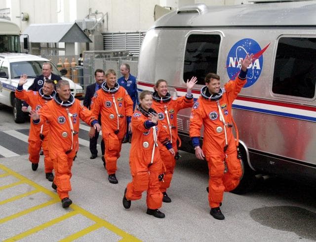 NASA image: KSC-02pd1452