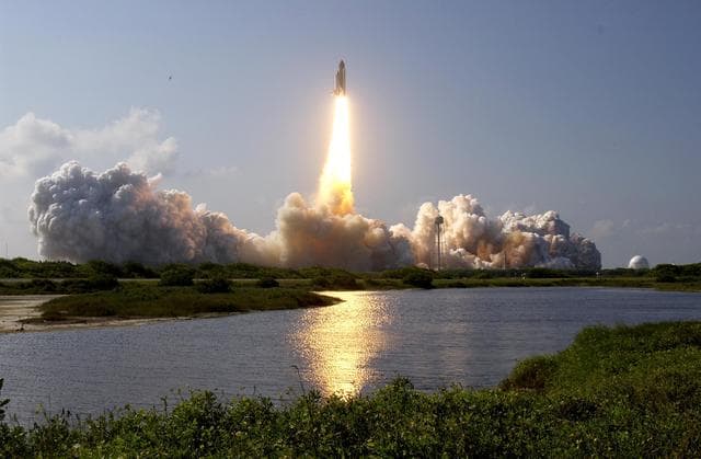 NASA image: KSC-02pd1462