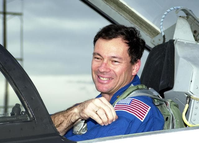 NASA image: KSC-02pd1542