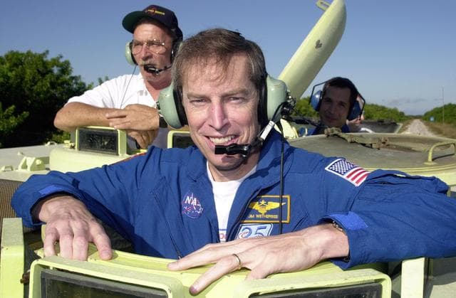 NASA image: KSC-02pd1546