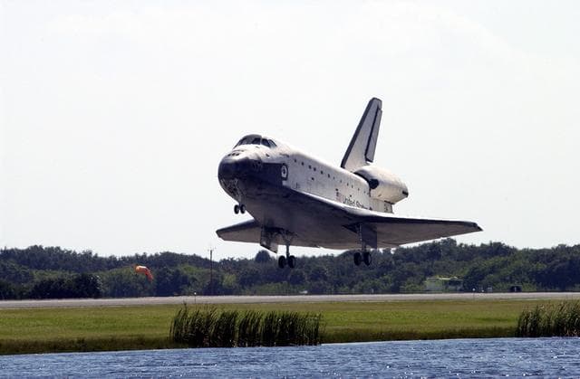 NASA image: KSC-02pd1581
