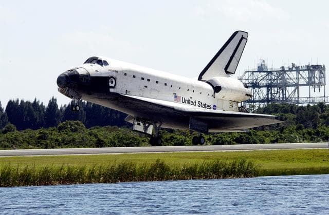 NASA image: KSC-02pd1582