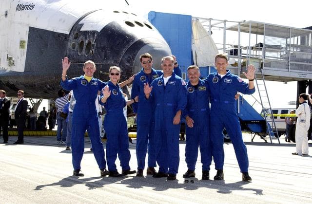 NASA image: KSC-02pd1594
