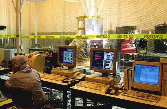 NASA image: KSC-02pd1672