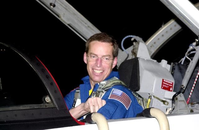NASA image: KSC-02pd1681