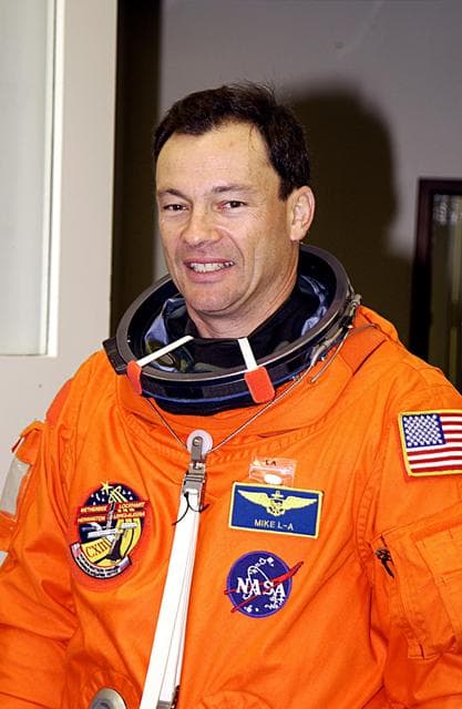 NASA image: KSC-02pd1793