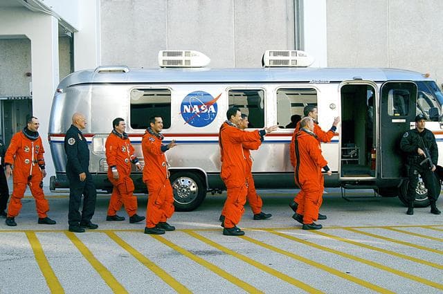 NASA image: KSC-02pd1802