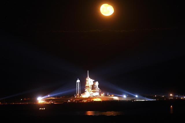 NASA image: KSC-02pd1807