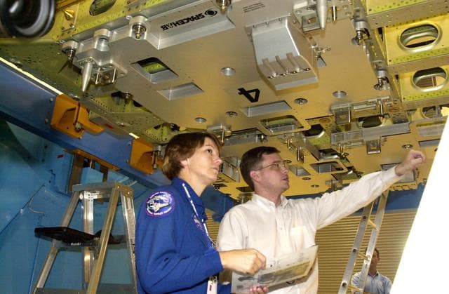 NASA image: KSC-02pd1842