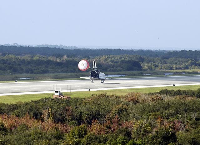 NASA image: KSC-02pd1863