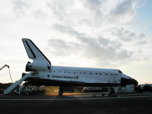 NASA image: KSC-02pd1878