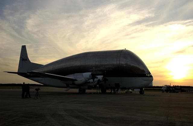 NASA image: KSC-02pd1907
