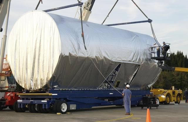 NASA image: KSC-02pd1911