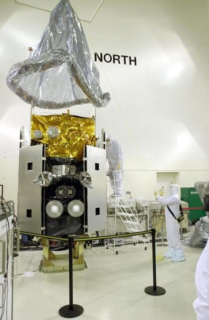 NASA image: KSC-02pd2051