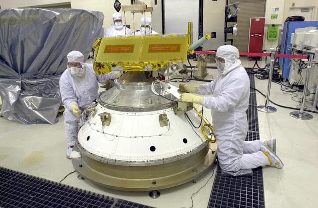 NASA image: KSC-02pd2054