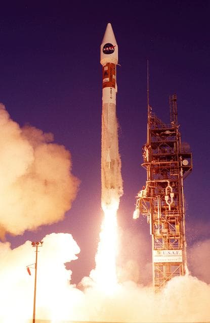 NASA image: KSC-02pp0261