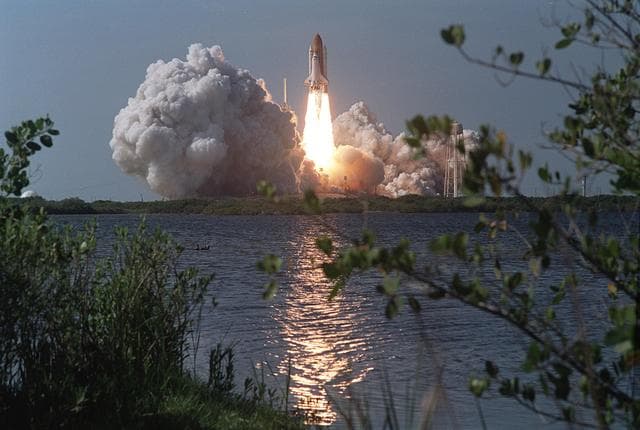 NASA image: KSC-02pp0469