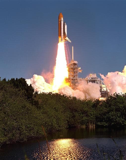 NASA image: KSC-02pp0471