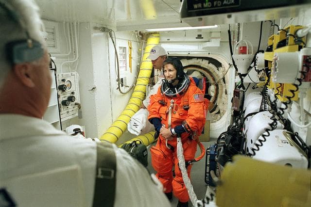 NASA image: KSC-02pp0472