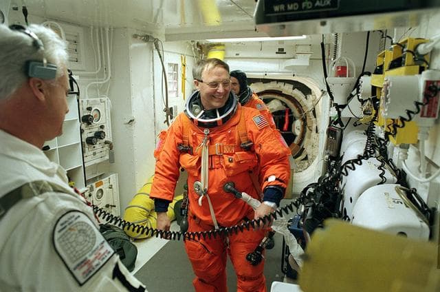 NASA image: KSC-02pp0473